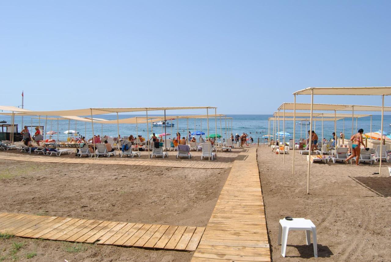 Martili Villa Lara Antalya Bagian luar foto